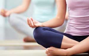 Posturas de yoga para adelgazar y combatir la celulitis